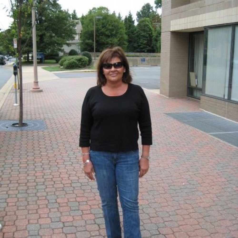 Meet your Posher, Denise
